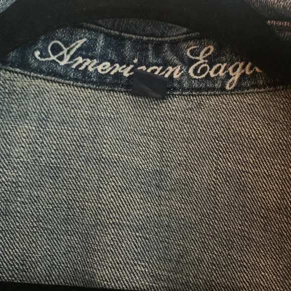 Medium wash denim jacket - Picture 4 of 4